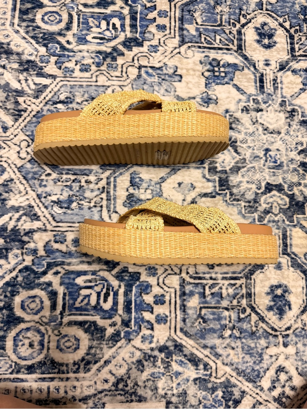 DV by Dolce Vita Sivan Sandals - Picture 7 of 9
